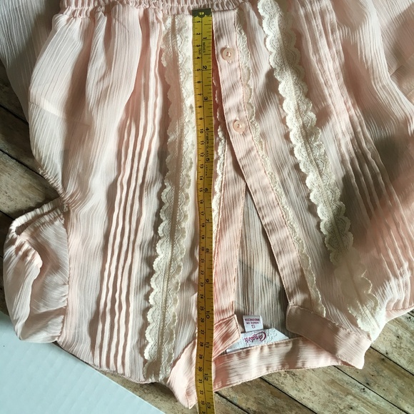 Candie's Light Blush Pink Blouse Small - Picture 7 of 8